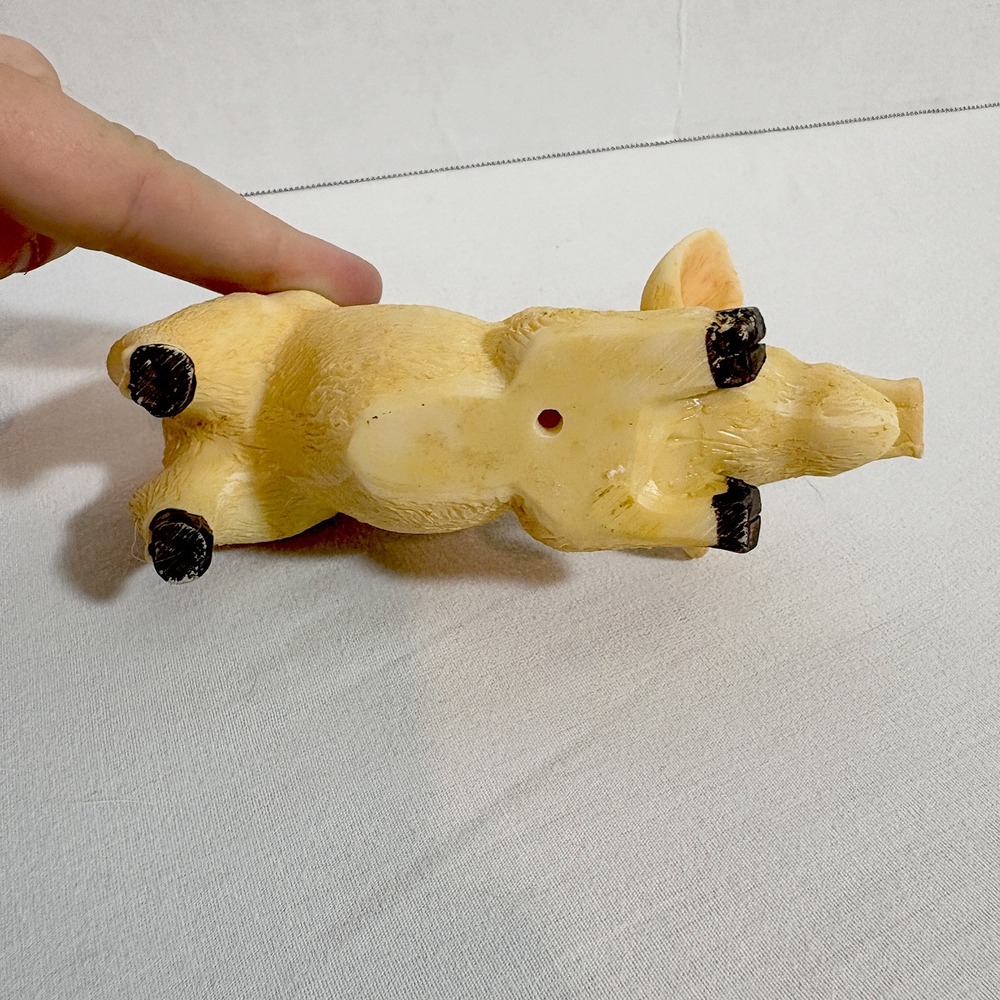 Vintage Resin Crouching Pig Figurine Farm Animal Decor - Picture 6 of 10